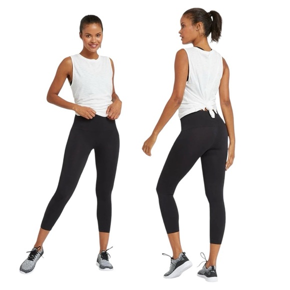 SPANX Look At Me Now Seamless Cropped Leggings Size Medium - Picture 1 of 8